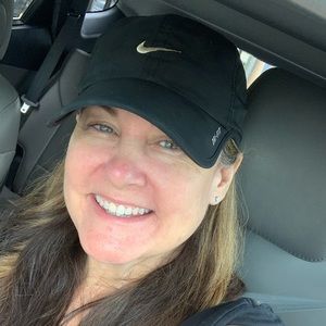 Meet your Posher, Sharon